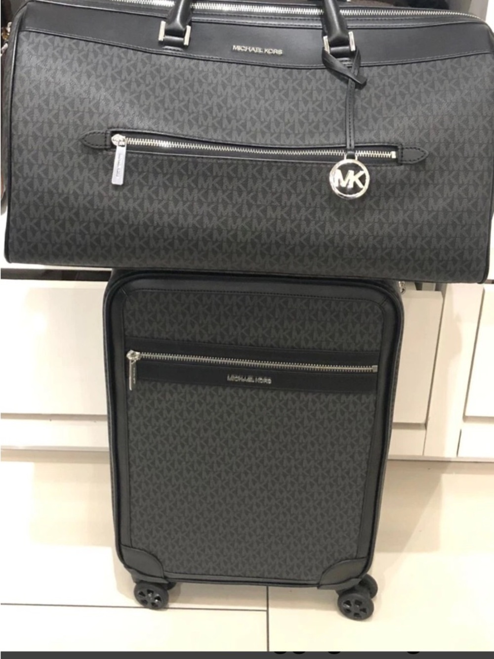 Michael Kors Black/Gray Signature Spinner & Duffel Travel Set